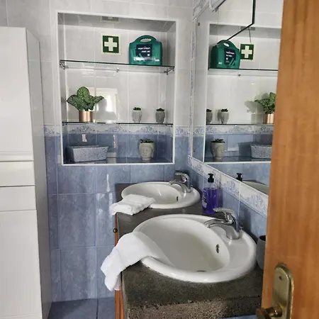 Casa Dos Amigos アングラ・ド・エロイーズモ